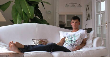 Der attraktive Dirk Braam masturbiert