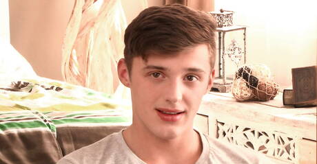 Belami Online: Bodybuilder Aksel Thorn wichst