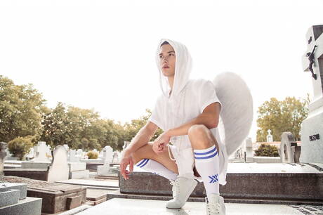 ホットなアレン・キング、コルビー・ケラー、ショーン・フォードが屋外でアナルを掘っている