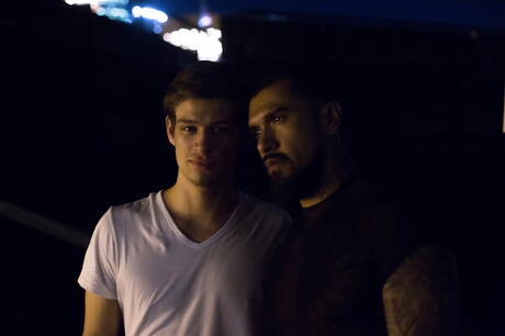 Famous americans, well-built Boomer Banks and stud Michael Delray in hot interracial ass bang outdoor