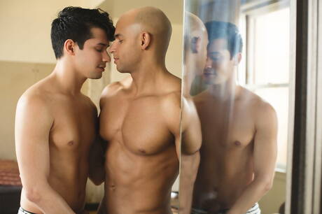 I sexy americani, il twink focoso Liam Riley e l