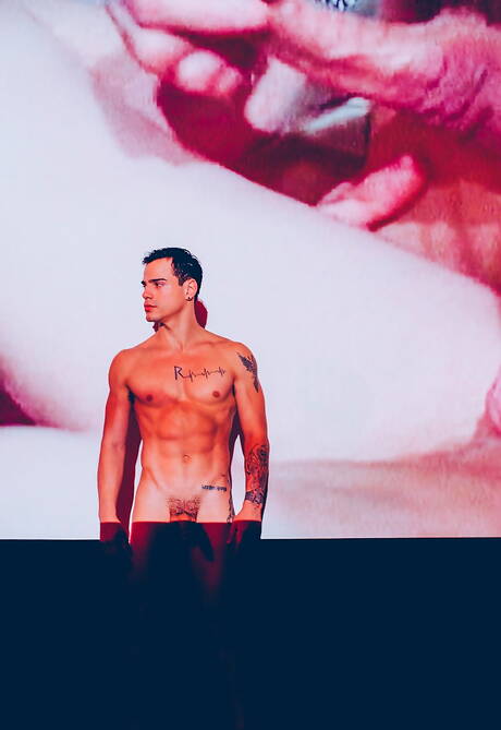 Arad WinWin, Dato, Levi, Valentin en una caliente explosión interracial