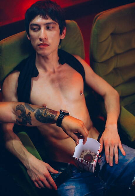 Arad WinWin, Dato, Levi, Valentin en una caliente explosión interracial