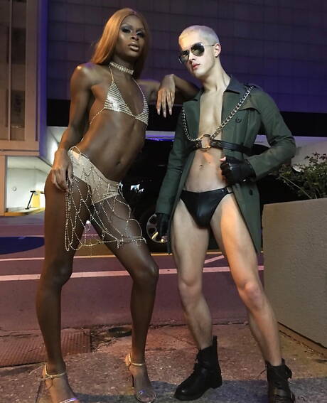 Cocky Boys: Young bisexuals Calvin Banks and Sean Ford kissing and touching each other