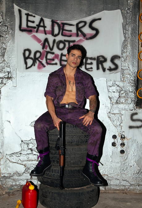 Arad WinWin, Dato Foland, Francois Sagat, Levi Karter in rare BTS photos