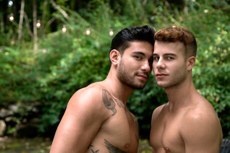 Spanish beefcake Allen King and american hunk Ricky Roman in hot anal sex outdoor