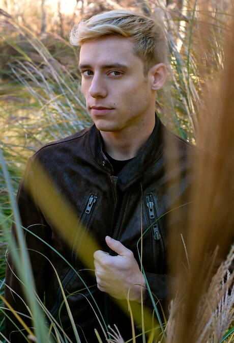 Cocky Boys: Two american boys young boy Christian Bay and beefcake Justin Matthews in hard anal sex outdoor