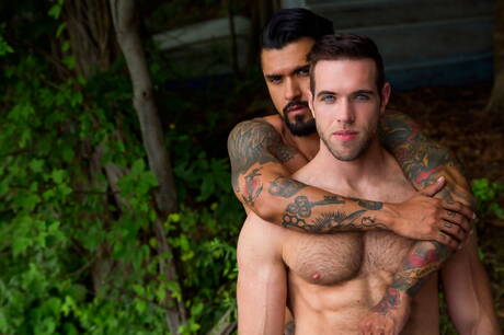 Famous americans, beefcake Alex Mecum and husky guy Boomer Banks in hard anal sex at pool