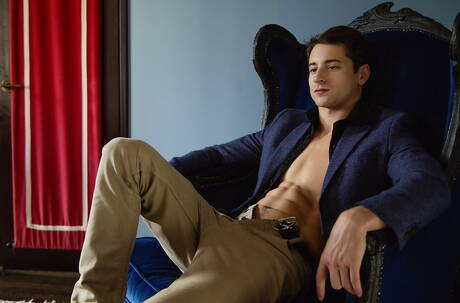 Pretty american guys muscular Levi Karter and well-built Taylor Reign love each other with fisting outside