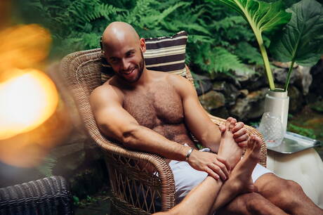 Cocky Boys: Spanish beefy Allen King and american husky guy Sean Zevran love each other outside