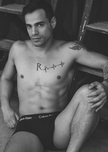 Knappe Amerikaanse gespierde Levi Karter en bodybuilder Shane Cook hebben goede seks