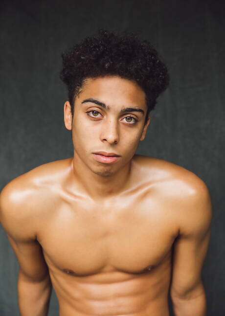 Die muskulösen Amerikaner Calvin Banks und Marcus Young haben guten Analsex