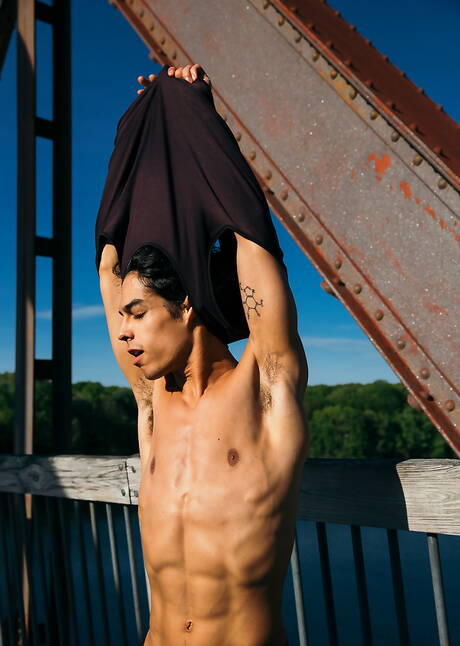 Nice american buddies husky guy Austin Wolf and beefcake Nico Leon fuck after dick sucking at pool