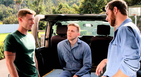 Shameless guys Justin Matthews, Carter Woods and Steve Rickz in threesome fuck action outdoor