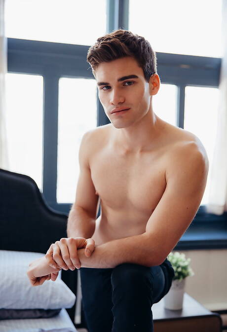 American otter Cory Kane and beefcake Damian Grey in hot anal sex