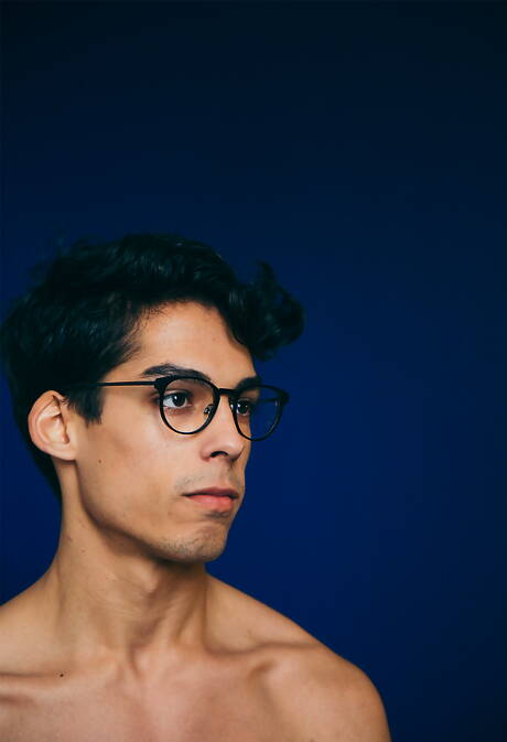 Heiße Amerikaner, der hübsche Ben Masters und der bullige Nico Leon lutschen und ficken sich gegenseitig