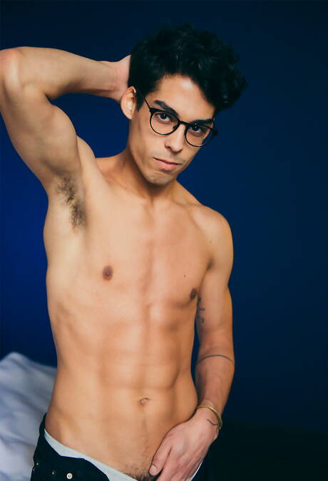 Heiße Amerikaner, der hübsche Ben Masters und der bullige Nico Leon lutschen und ficken sich gegenseitig