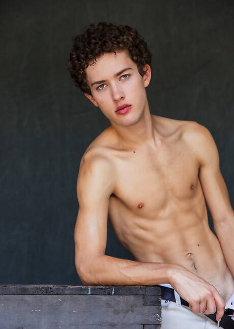 Two american dudes young Ben Masters and twink Sean Ford banged each other