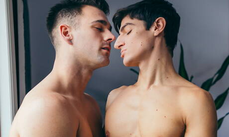 Amerikaanse sterren, stoere kerel Aiden Ward en gespierde Declan Blake in een hete kontneuk