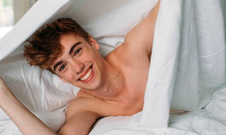 American hunk Austin Wolf and twink Tannor Reed in hot homosexual scene