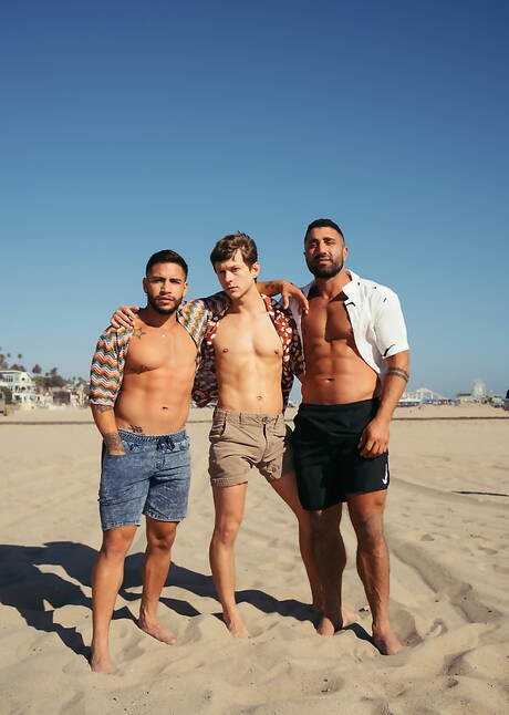 Hot guys Austin Avery, Brock Banks and Sharok in hot groupsex outdoor