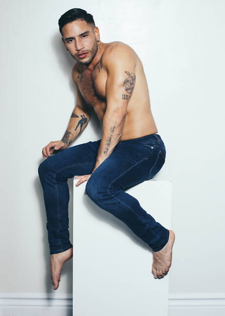 Cocky Boys: Famous americans, bull Brock Banks and young Tayte Hanson in hot homosexual action