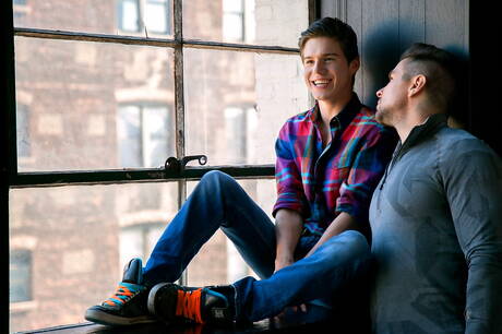 Lev Ivankov y el hombre fuerte estadounidense Trenton Ducati hacen el amor