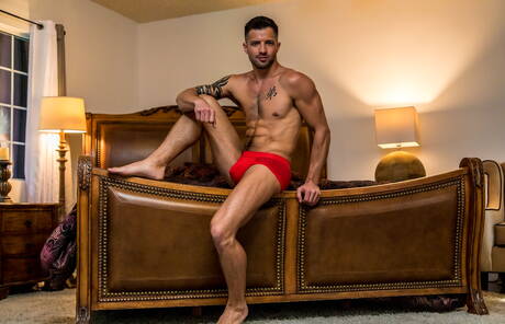 Les garçons américains sexy Nick Fitt et le beau gosse Casey Everett dans une action de baise anale torride