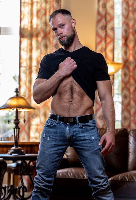 American bear Jake Nicola and  Zayne Roman fuck ass after sucking dick