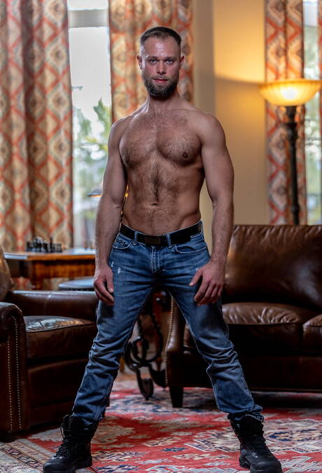 American bear Jake Nicola and  Zayne Roman fuck ass after sucking dick