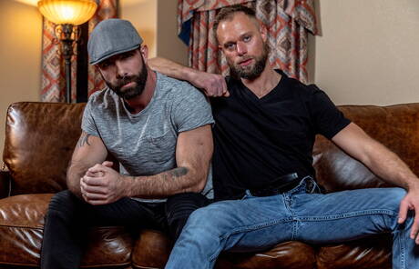 American bear Jake Nicola and  Zayne Roman fuck ass after sucking dick