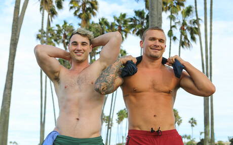 Der britische harte Kerl Michael Boston und der amerikanische bullige Isaac X haben heißen Paarsex im Freien