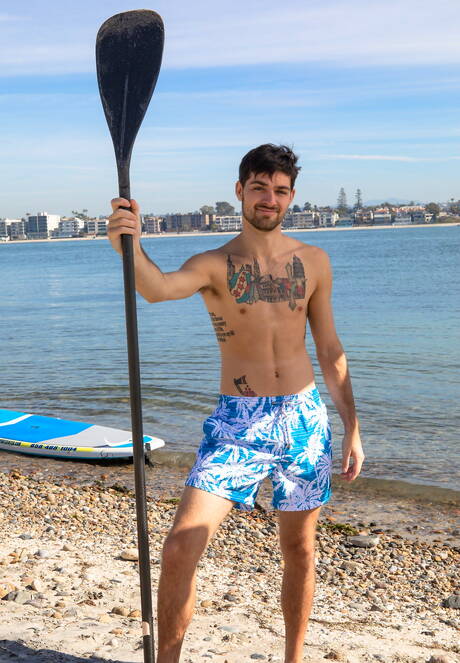 Gorący amerykańscy muskularni faceci Jay Tee i wydra Leeroy Jones uprawiali seks na plaży