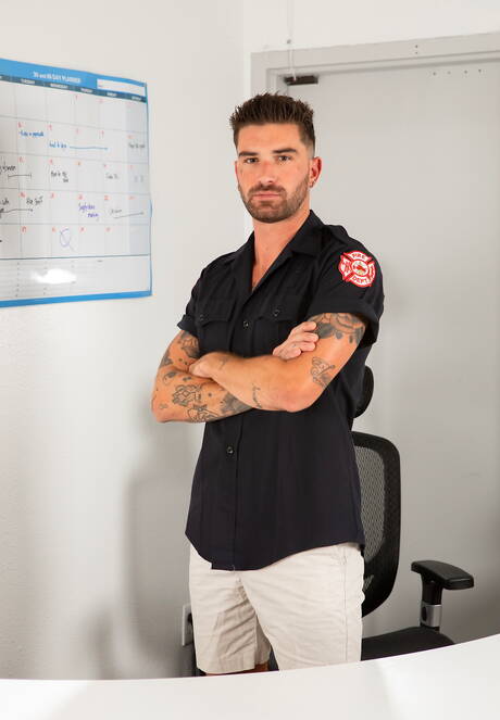 El musculoso estadounidense Brandon Anderson y el musculoso francés Chris Damned en una acción homosexual caliente