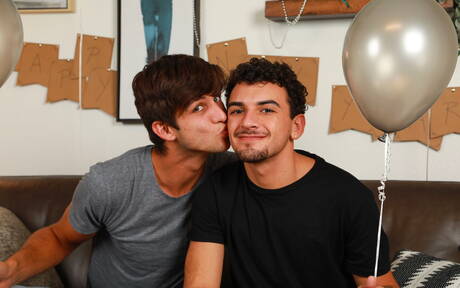 Two american boys hunky guy Elliot Finn and hunky guy Daniel Greene in hot homosexual action