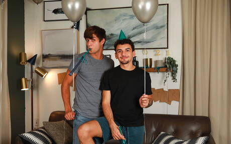 Two american boys hunky guy Elliot Finn and hunky guy Daniel Greene in hot homosexual action