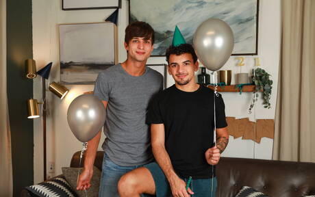 Two american boys hunky guy Elliot Finn and hunky guy Daniel Greene in hot homosexual action