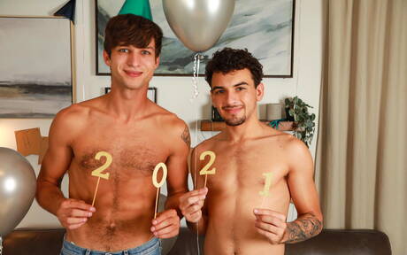 Two american boys hunky guy Elliot Finn and hunky guy Daniel Greene in hot homosexual action