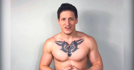 American hunk Dalton Riley jack off his dick