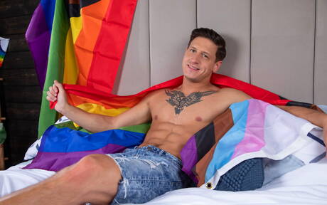 Sexy americans, husky guy Dalton Riley and hot twink Kian Kane in hard anal sex at the pool