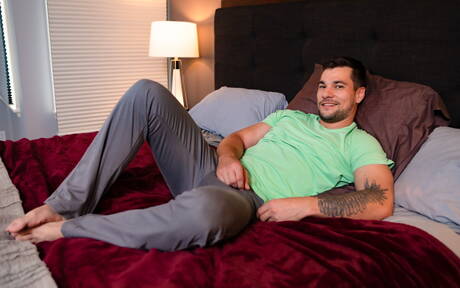 Bezczelni kumple Dalton Riley, Princeton Price i Jake Porter w gorącej akcji trójkąta z analnym ruchaniem