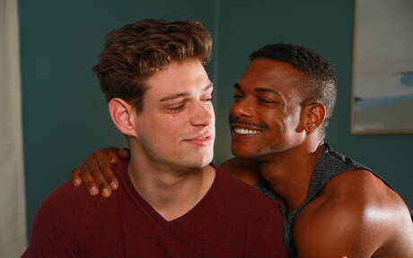 Hot americans, hot twink Michael Del Ray and husky guy Adrian Hart have a good interracial anal sex