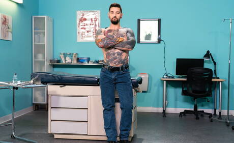 Hot guys Drew Sebastian, Teddy Bryce and Drew Dixon in hot threesome anal sex with fisting