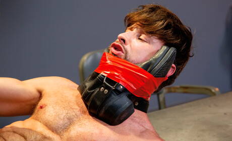 Les copains coquins Nate Grimes, Drew Dixon et Myles Landon dans un trio torride