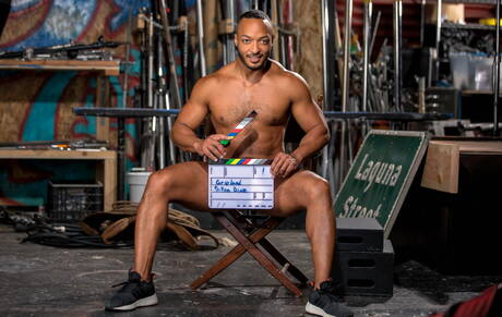 Les beaux garçons américains Austin Avery et le beau gosse Dillon Diaz ont une bonne relation sexuelle interraciale