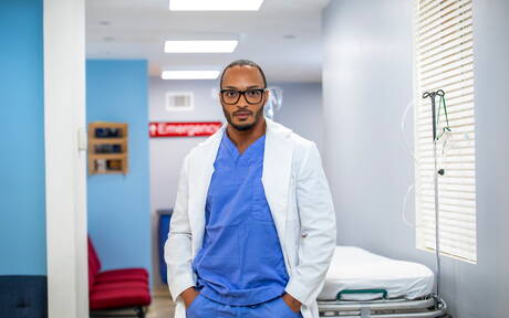 Pretty american boys well-built Dillon Diaz and superstud Jake Waters in fisting