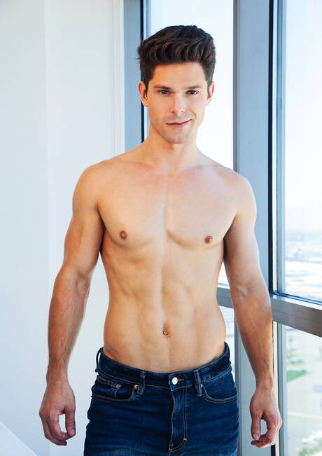 American husky guy Devin Franco play with dildo