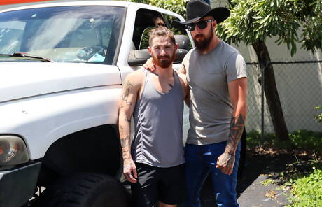 Pride Studios: Pretty american guys otter Dustin Steele and young boy Nick Milani make a love outdoor