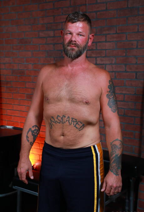 American hairy stud Chandler Scott and  Bubba Dip have anal sex