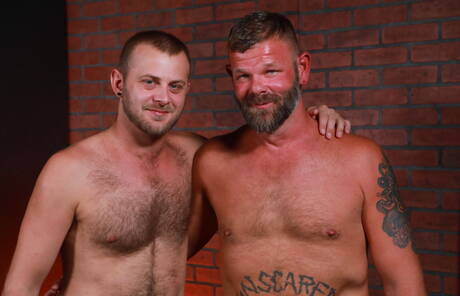 American hairy stud Chandler Scott and  Bubba Dip have anal sex